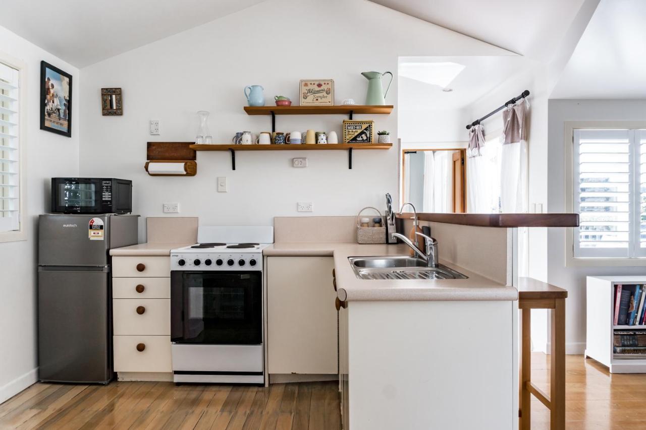 Kowhai Cottage & Studio Raglan Exterior photo
